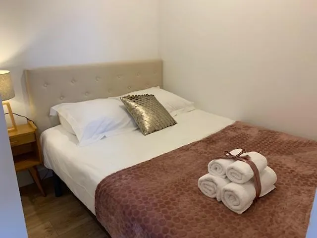 Le Rosegarden Studio Au Pied De La Gare De Rennes Apartment