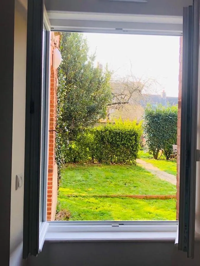 Le Rosegarden Studio Au Pied De La Gare De Rennes 0*,